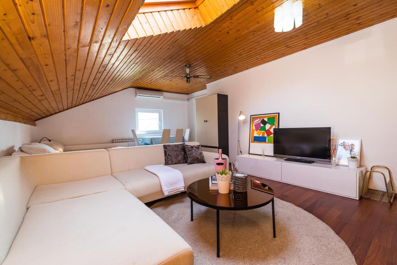 Vacation House Anna Karlobag Extérieur photo