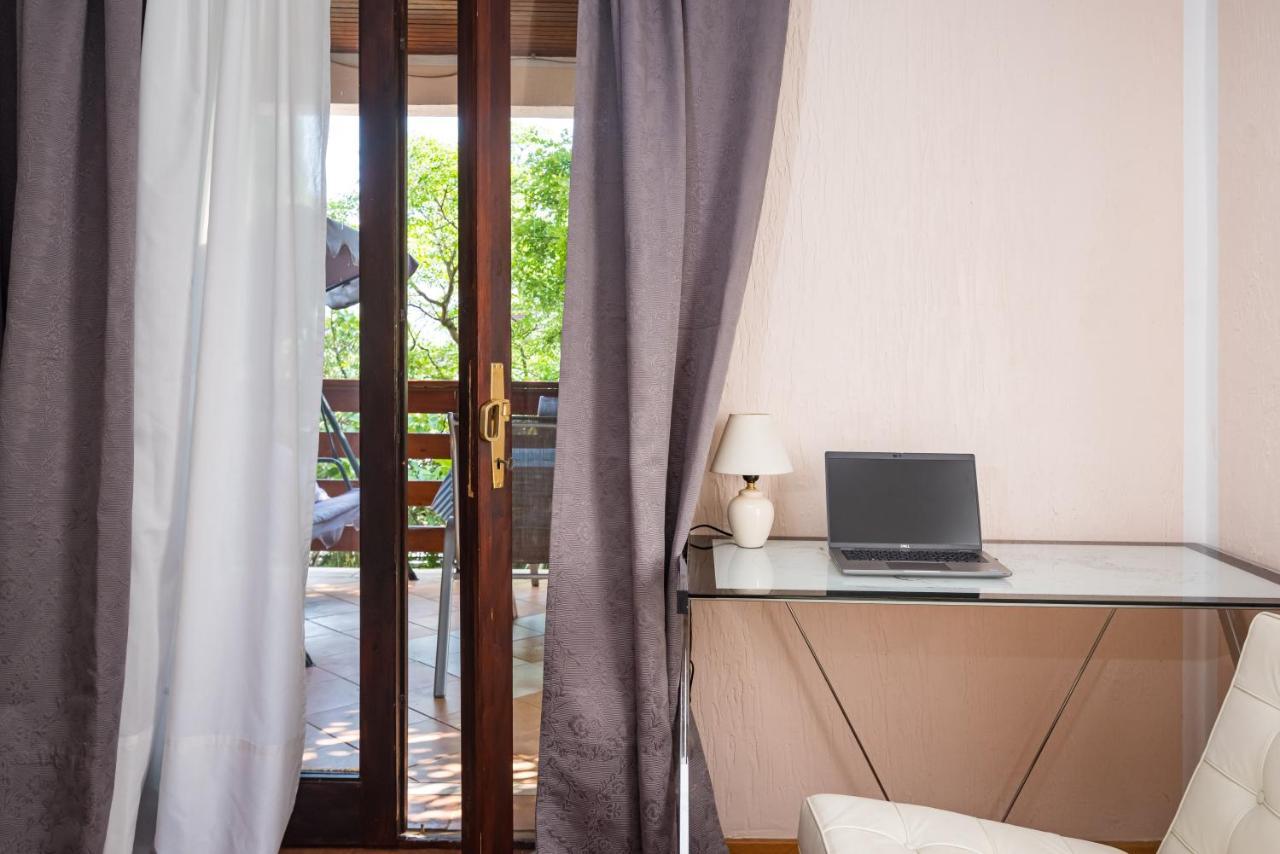 Vacation House Anna Karlobag Extérieur photo