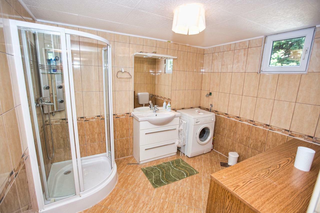 Vacation House Anna Karlobag Extérieur photo